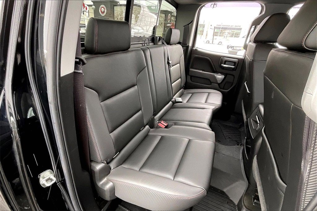 Used 2017 GMC Sierra 1500 SLT image 25