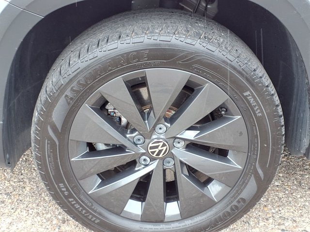Used 2023 Volkswagen Taos S FWD image 24