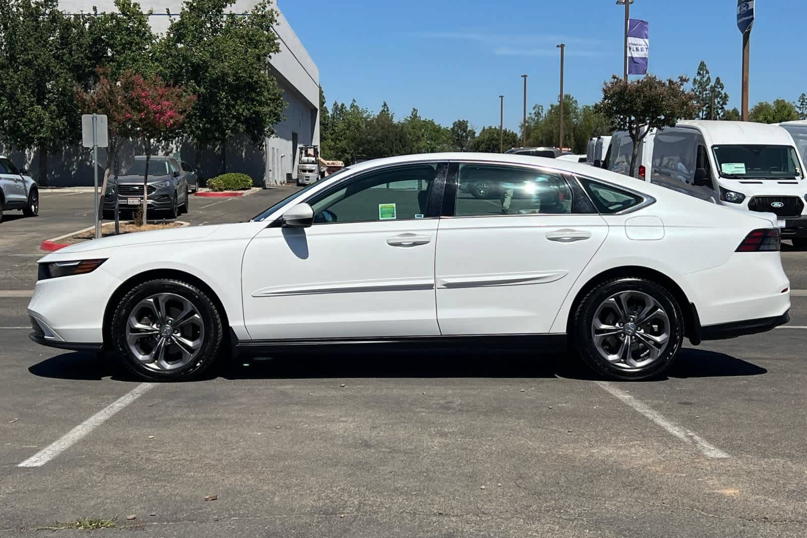 Used 2023 Honda Accord EX image 6