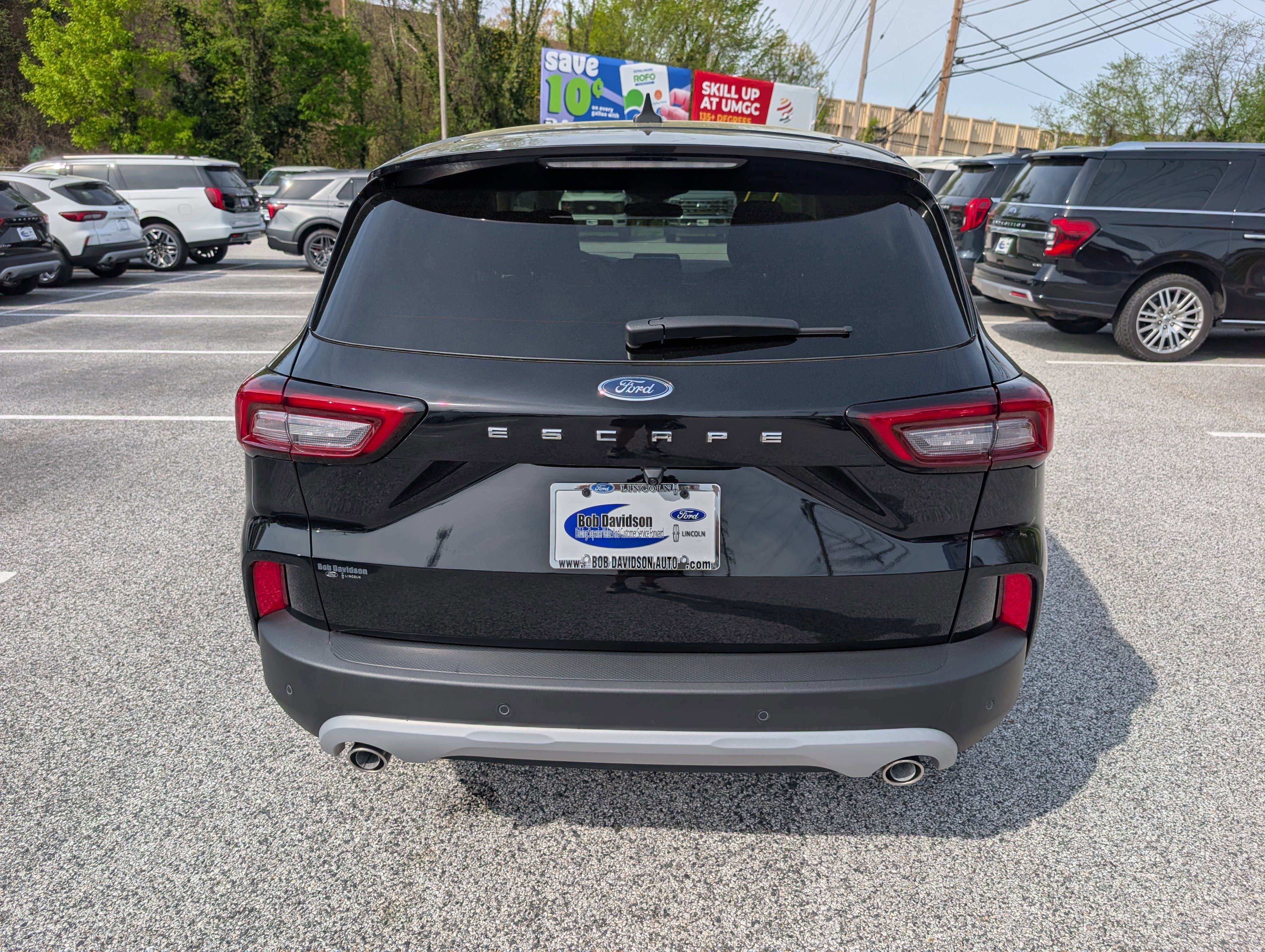 Certified 2024 Ford Escape Active w/ Cold Weather Package image 3