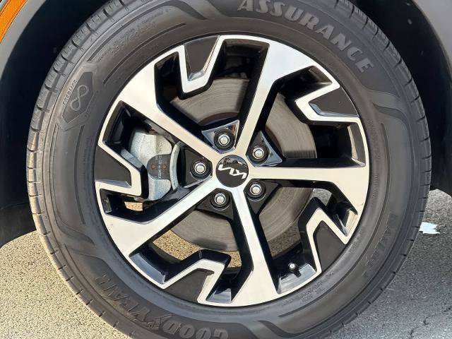 Used 2023 Kia Sportage EX AWD/4WD image 14