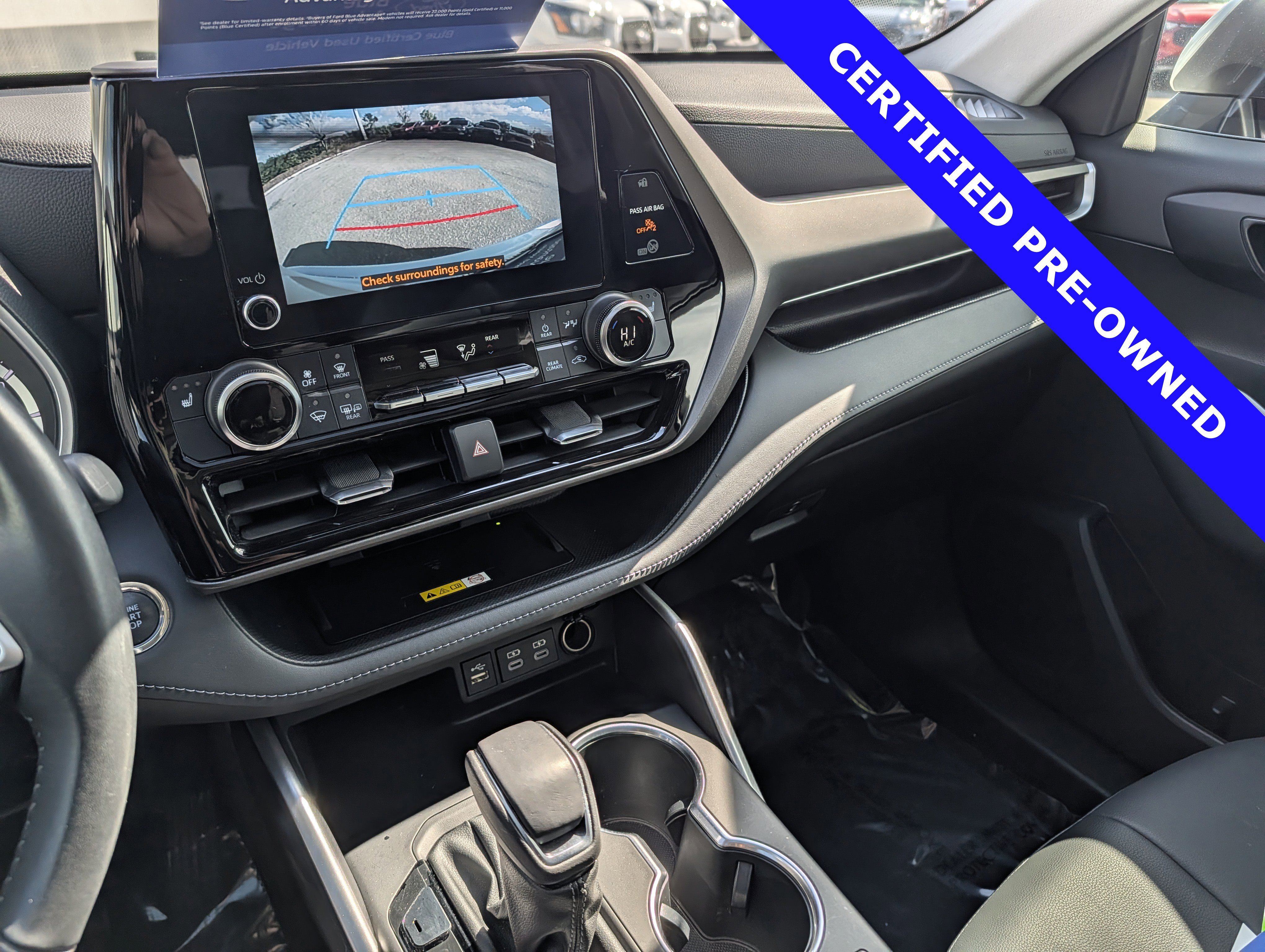 Used 2023 Toyota Highlander XLE image 31