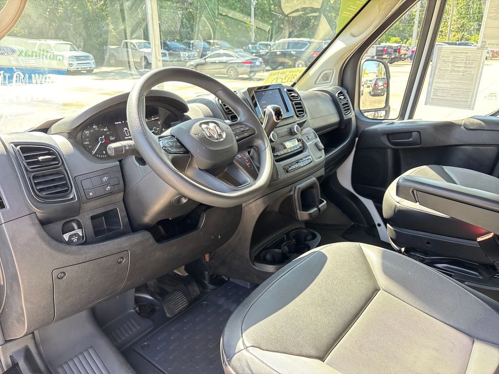 Used 2025 RAM ProMaster 3500 w/ Convenience Group image 10
