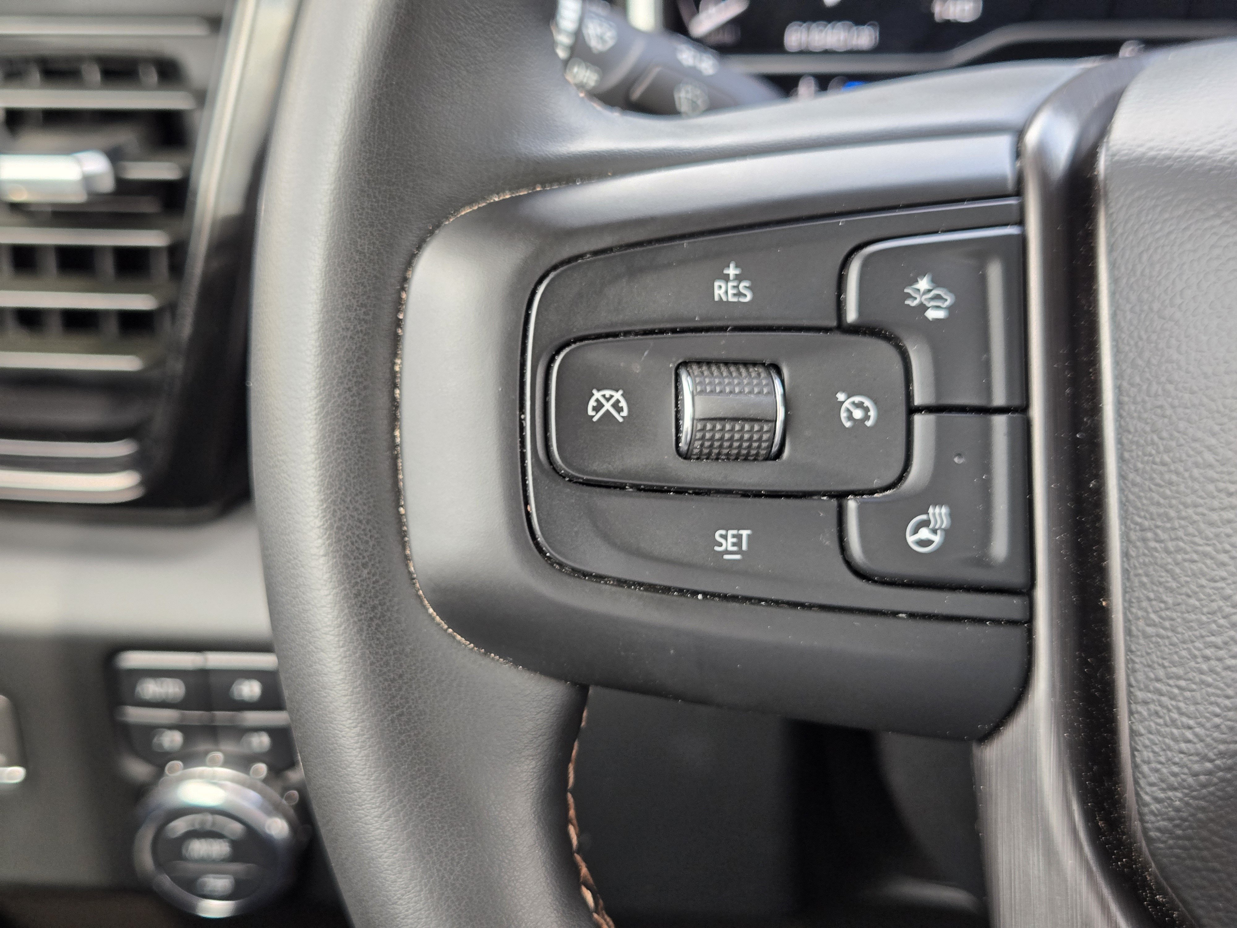 Used 2024 GMC Sierra 2500 AT4 w/ AT4 Premium Plus Package AWD/4WD image 28