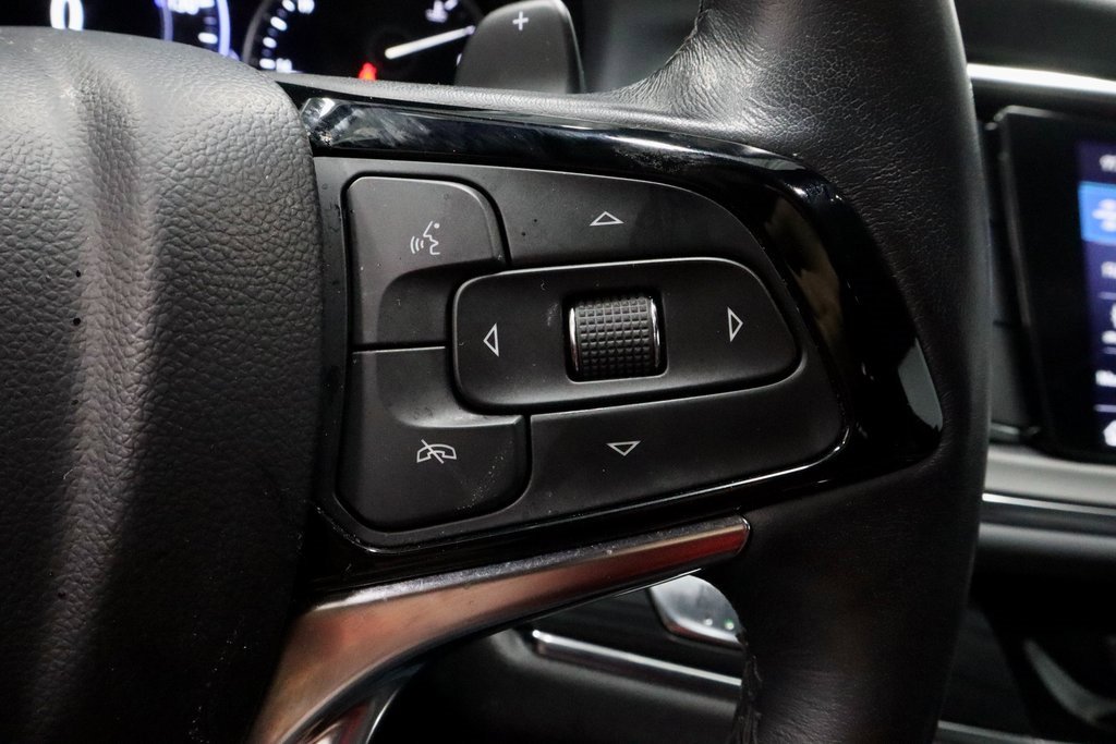 Used 2024 Buick Enclave Premium image 32