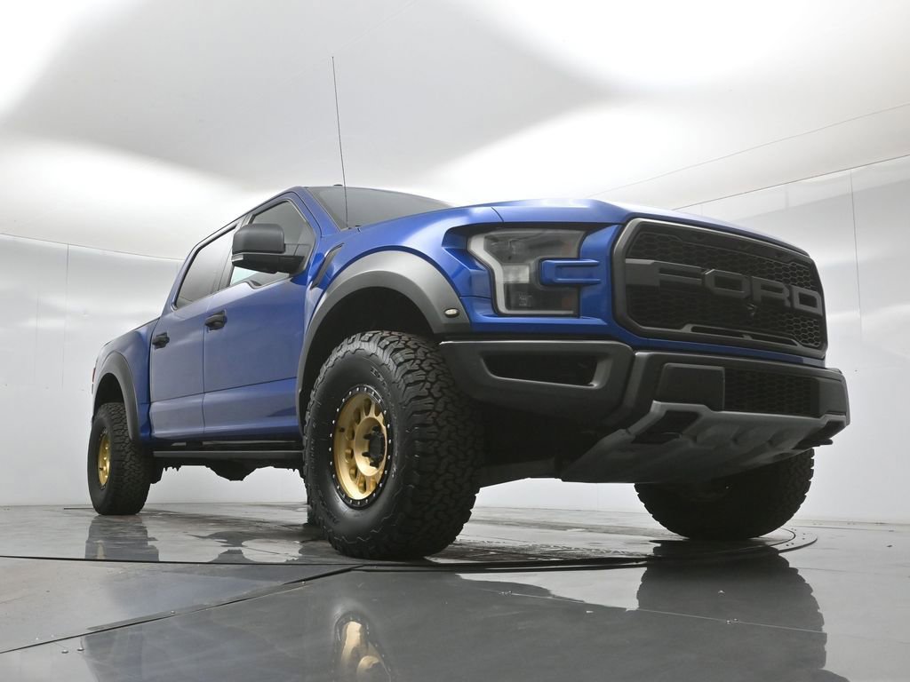 Certified 2017 Ford F150 Raptor w/ Equipment Group 801A Mid image 47