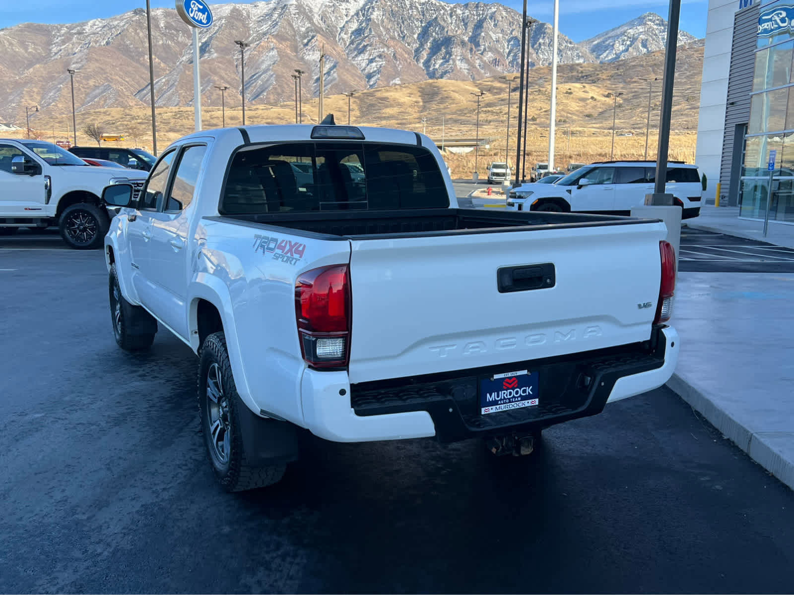 Used 2019 Toyota Tacoma TRD Sport w/ Technology Package AWD/4WD image 4
