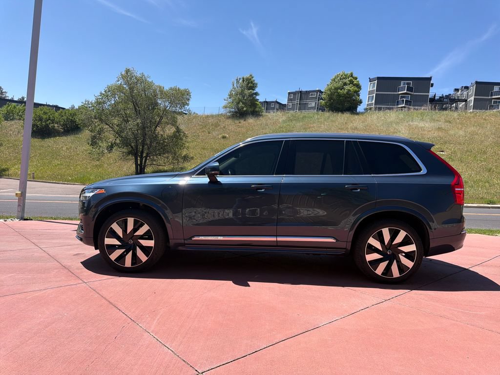 Used 2023 Volvo XC90 T8 Ultimate w/ Lounge Package AWD/4WD image 5