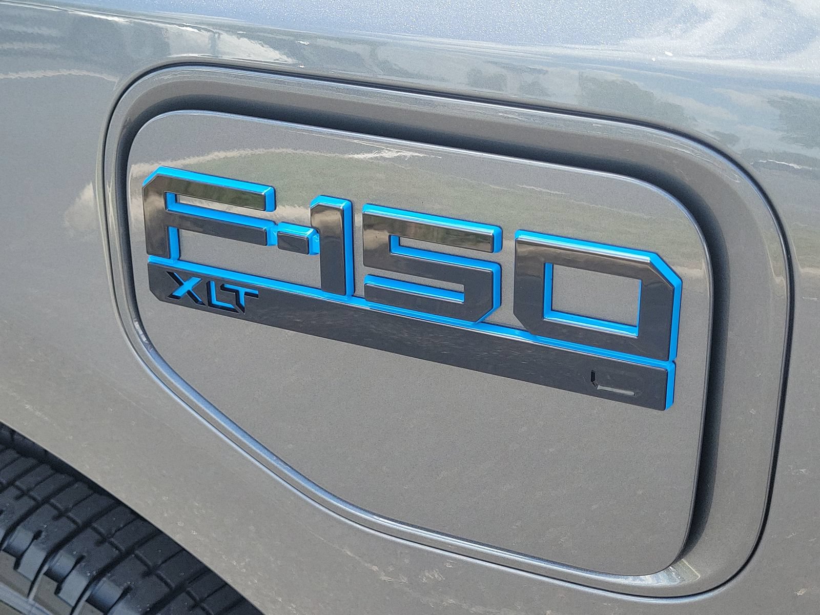 Certified 2025 Ford F150 Lightning XLT AWD/4WD image 8