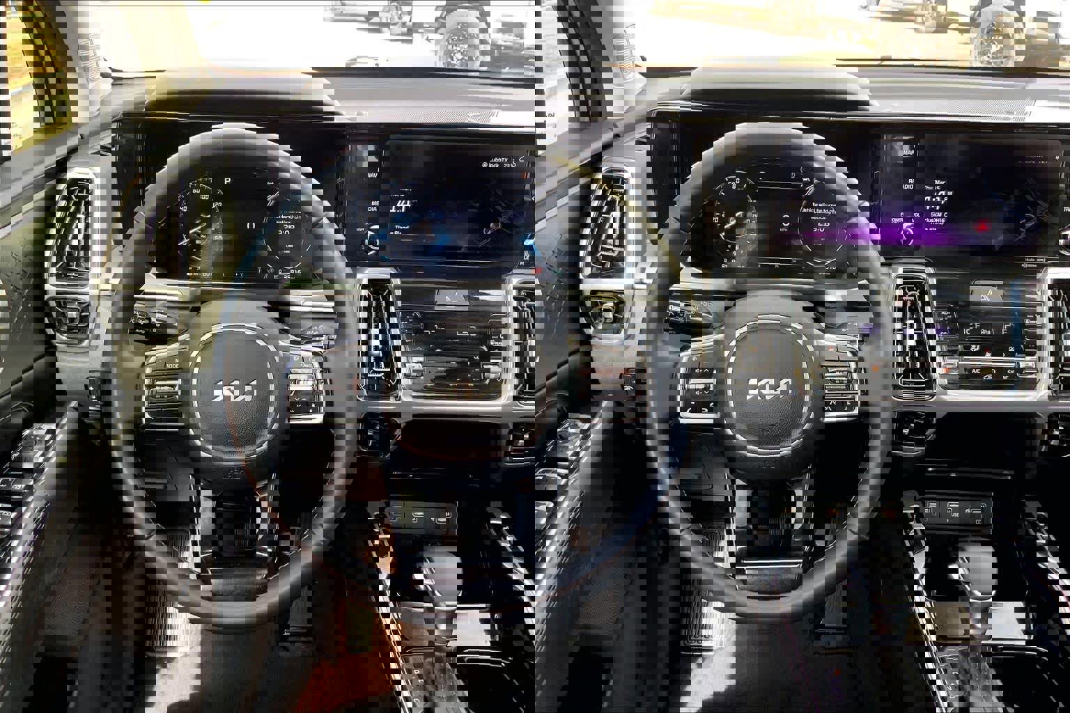 Used 2023 Kia Sorento SX image 8