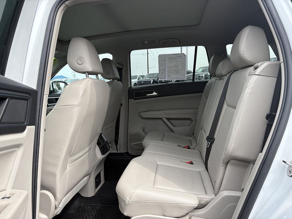 Used 2018 Volkswagen Atlas SEL w/ R-Line Package AWD/4WD image 36
