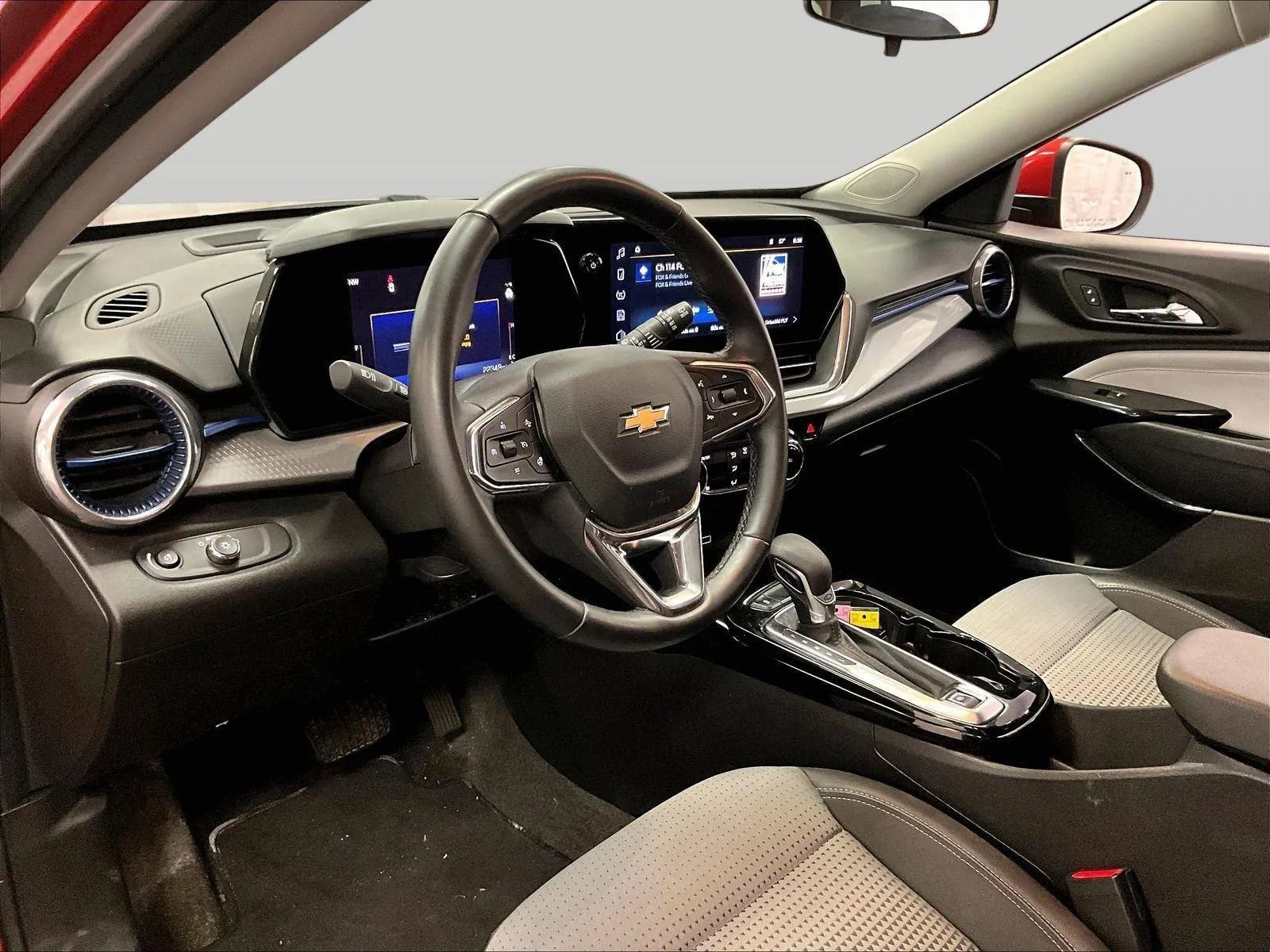 Used 2024 Chevrolet Trax LT w/ Driver Confidence Package image 12