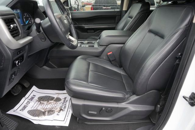Certified 2023 Ford Expedition XLT image 9