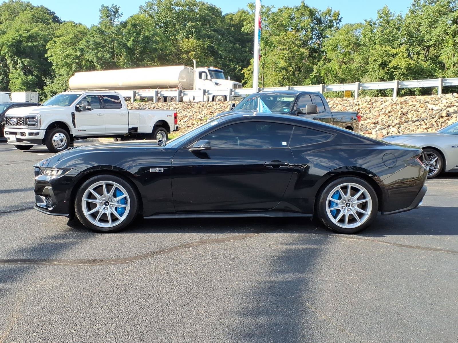 Certified 2024 Ford Mustang GT Premium RWD image 5