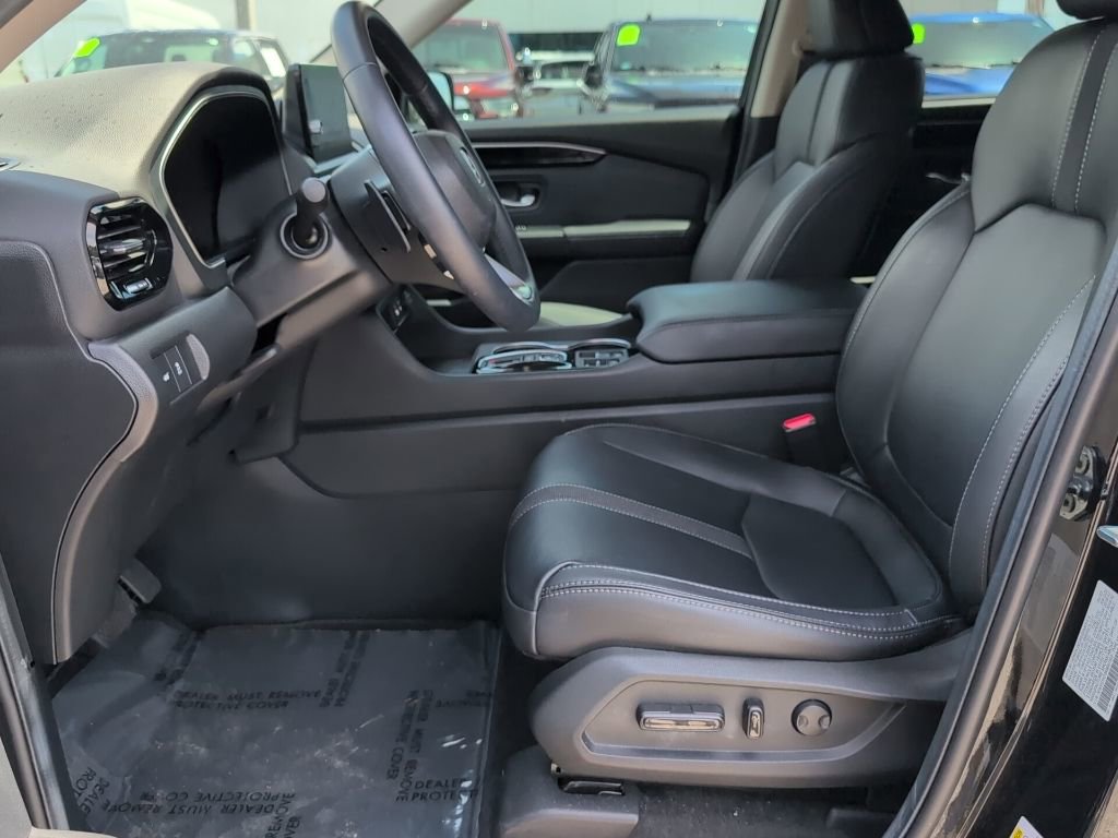 Used 2024 Honda Pilot Touring image 8