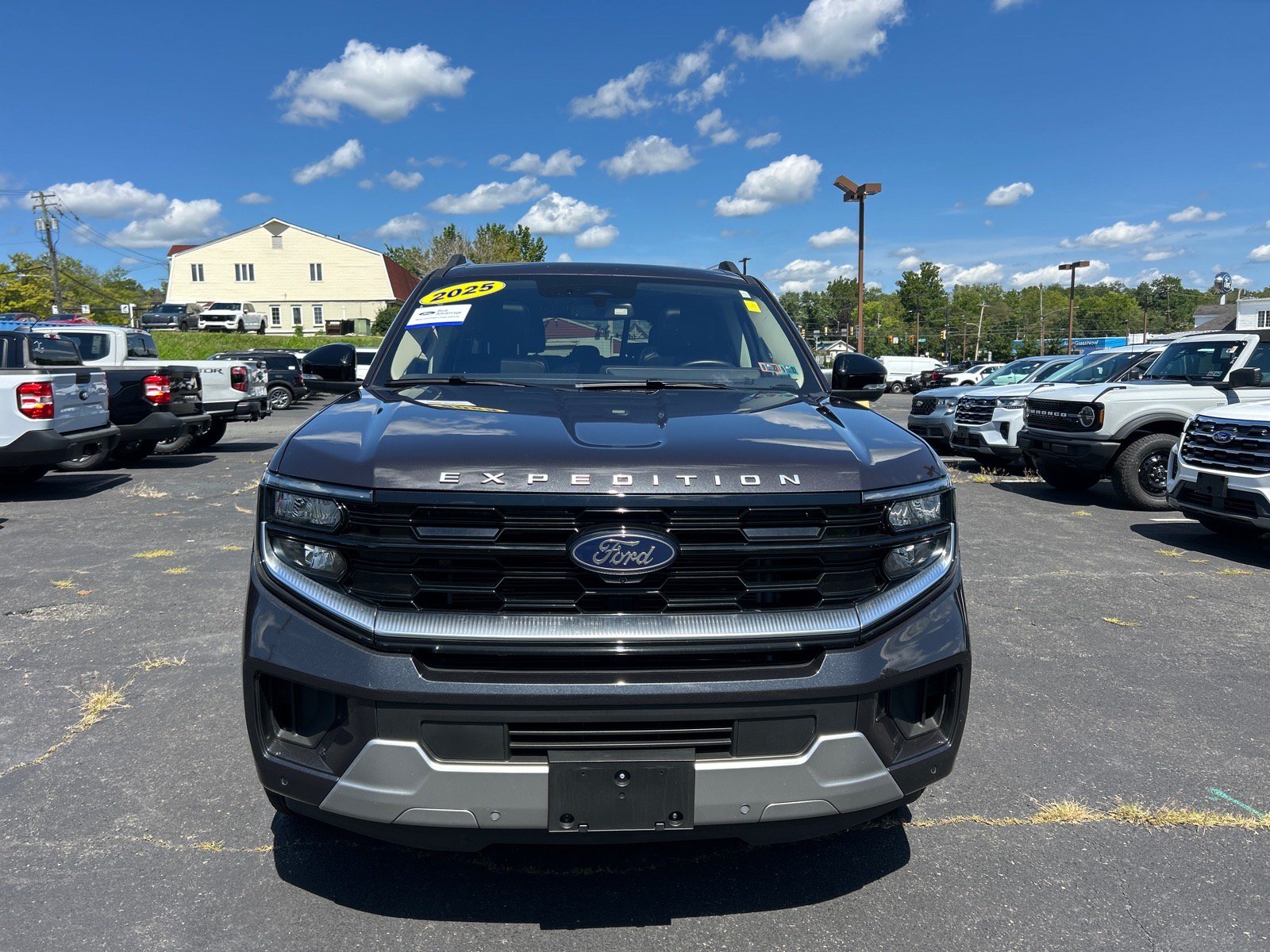 Certified 2025 Ford Expedition Max Platinum w/ Driver's Package AWD/4WD image 29