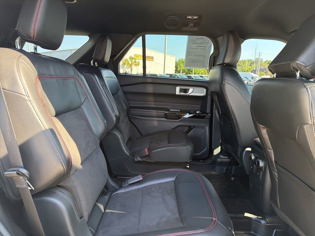 Certified 2023 Ford Explorer ST-Line w/ Class IV Trailer Tow Package RWD image 15