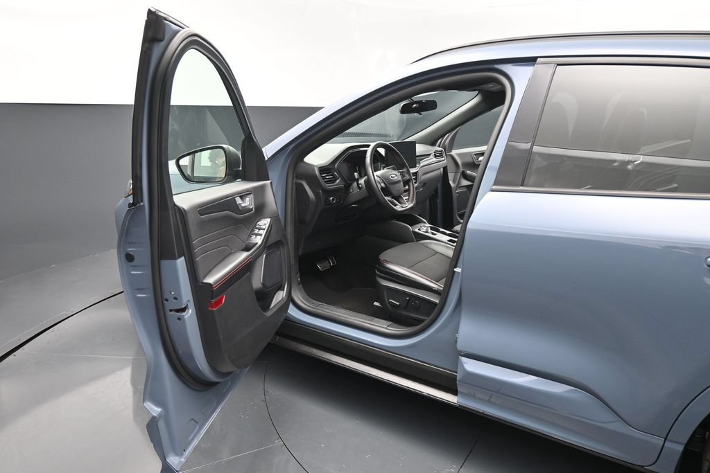 Certified 2024 Ford Escape ST-Line w/ Tech Pack #1 FWD image 8