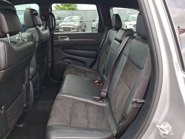 Used 2020 Jeep Grand Cherokee Altitude AWD/4WD image 10