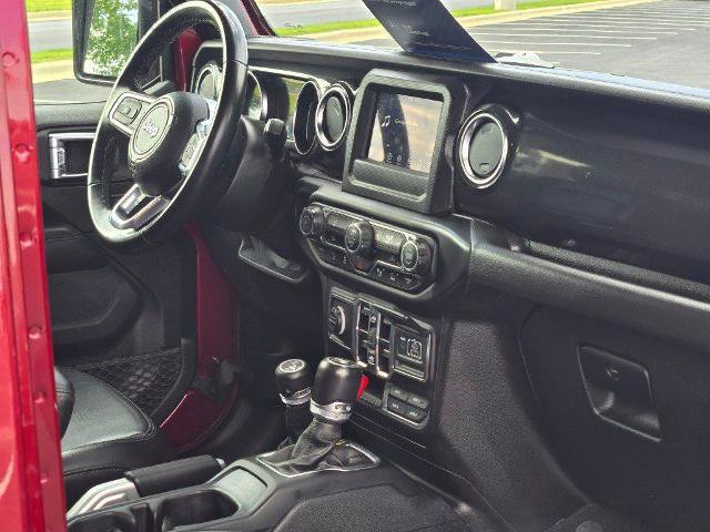 Used 2021 Jeep Wrangler Unlimited Sahara AWD/4WD image 8