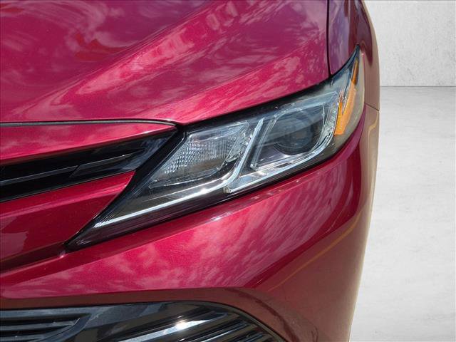 Used 2020 Toyota Camry LE FWD image 9