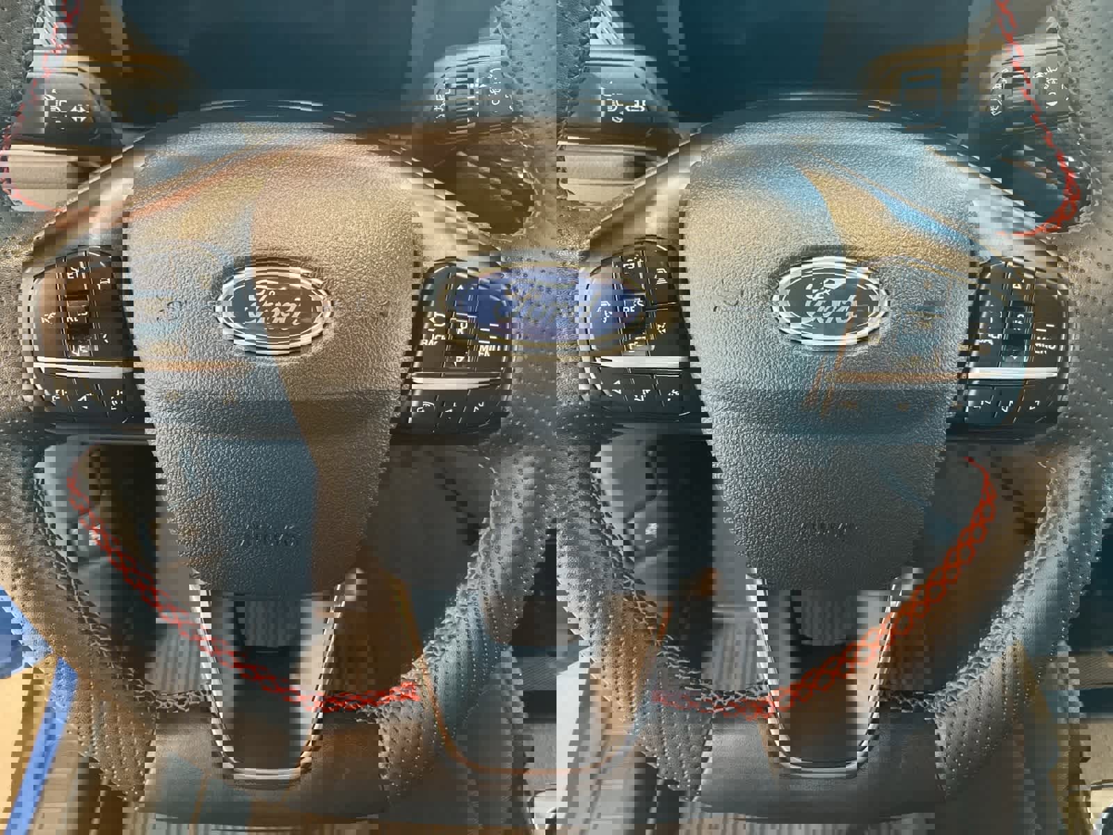 Certified 2023 Ford Escape ST-Line Elite w/ Premium Technology Package image 18