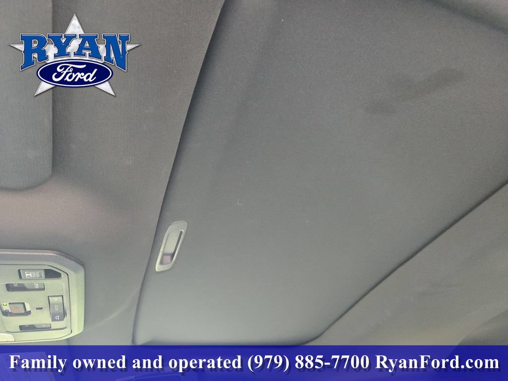 Used 2024 Toyota Tacoma Limited AWD/4WD image 18