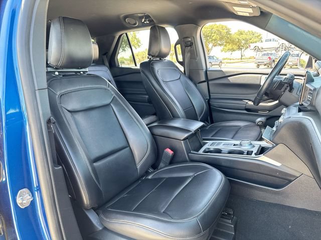 Certified 2020 Ford Explorer XLT w/ Equipment Group 202A RWD image 24