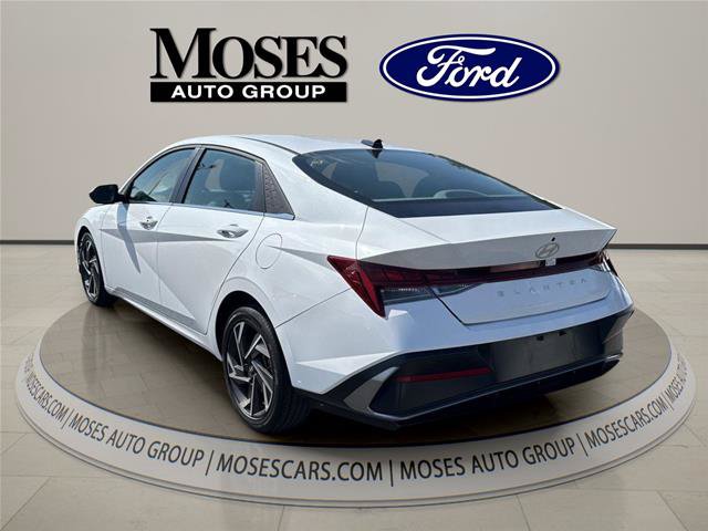 Used 2025 Hyundai Elantra SEL FWD image 17