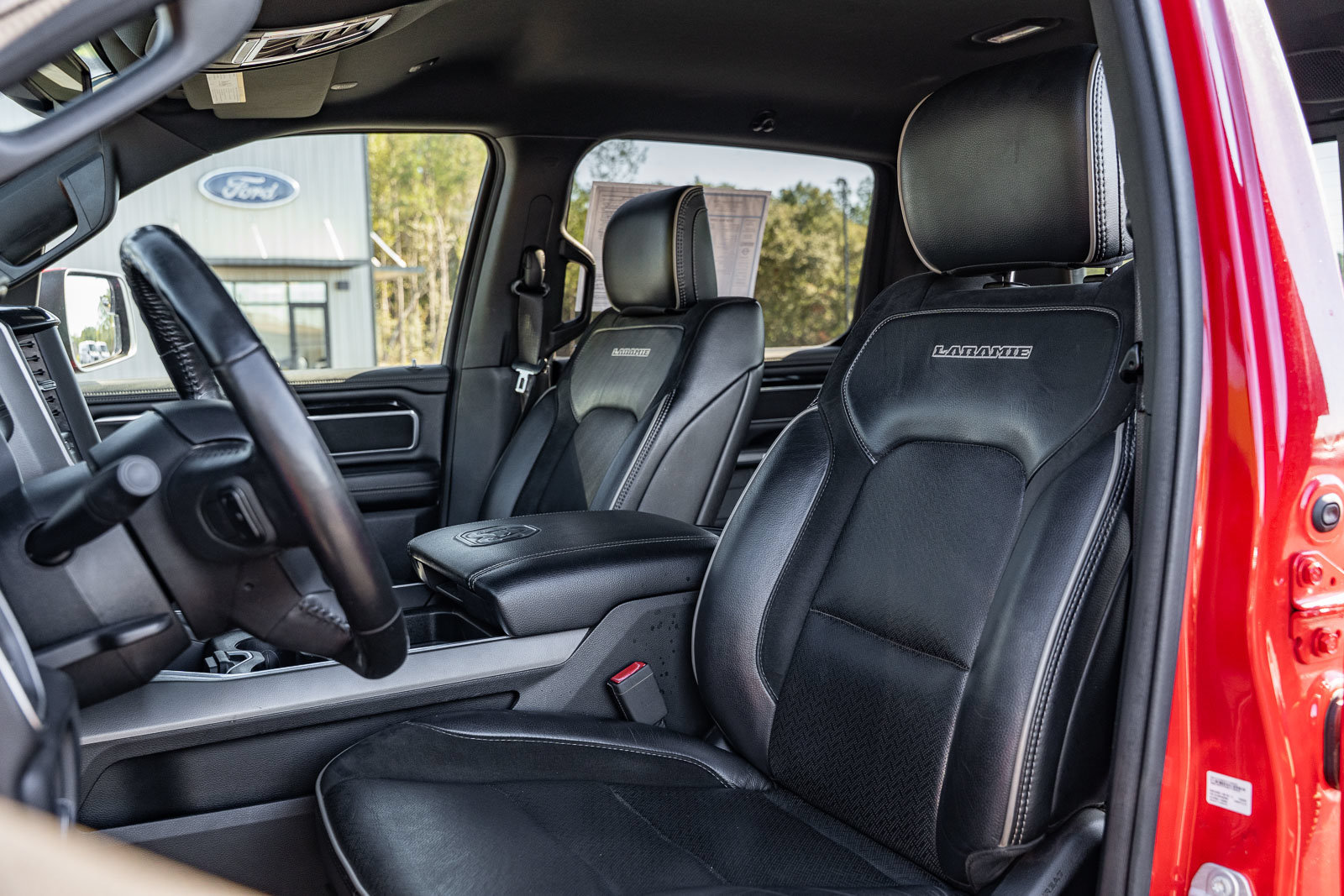 Used 2020 RAM 1500 Laramie w/ Sport Appearance Package AWD/4WD image 19
