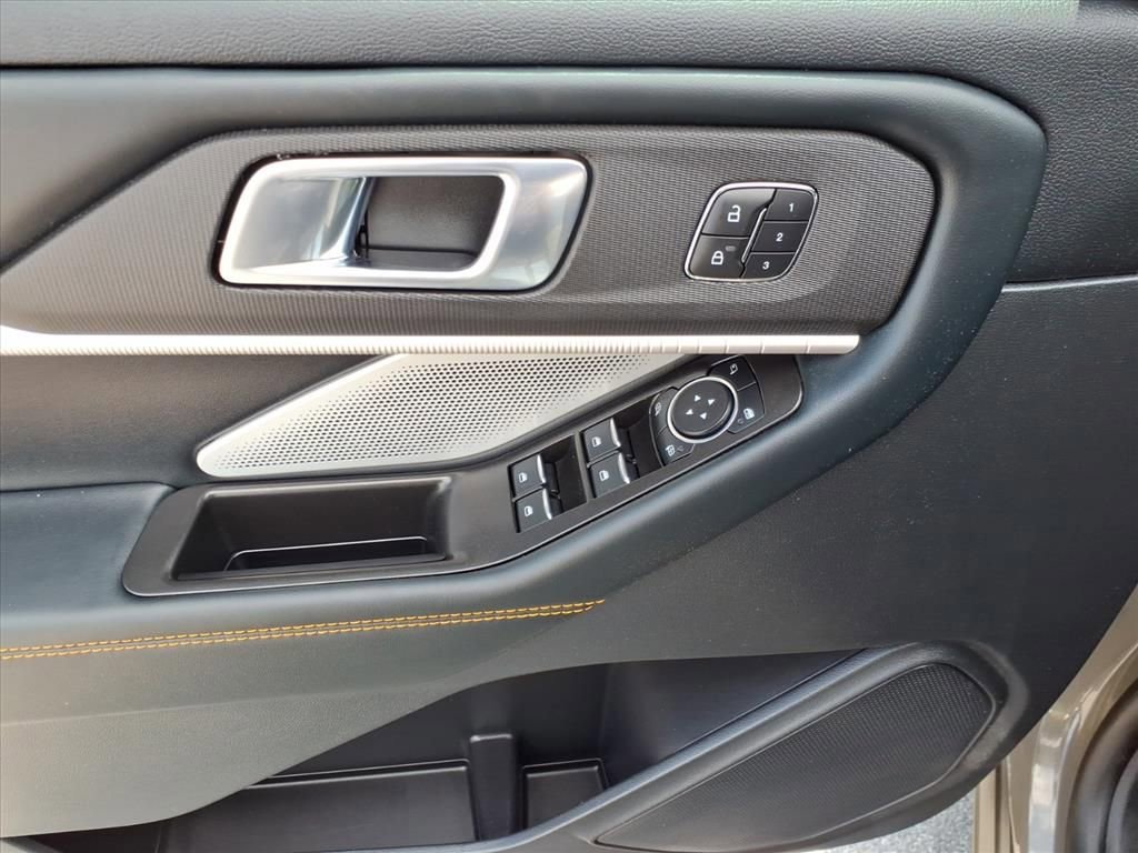 Certified 2026 Ford Explorer Tremor w/ Tremor Ultimate Package AWD/4WD image 17