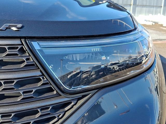 Certified 2022 Ford Explorer XLT w/ Equipment Group 202A image 8