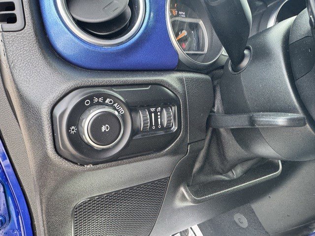 Used 2018 Jeep Wrangler Unlimited Sahara image 10