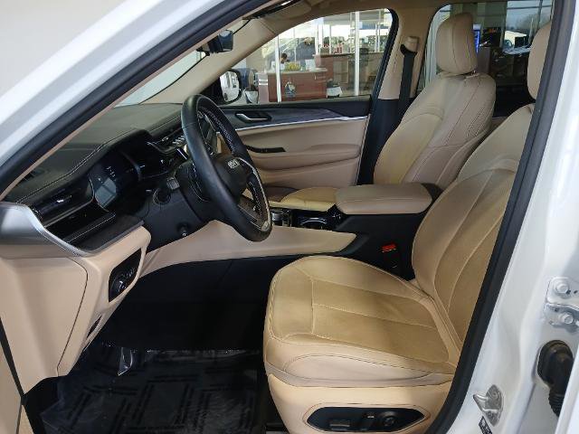 Used 2022 Jeep Grand Cherokee L Limited w/ Luxury Tech Group II image 11