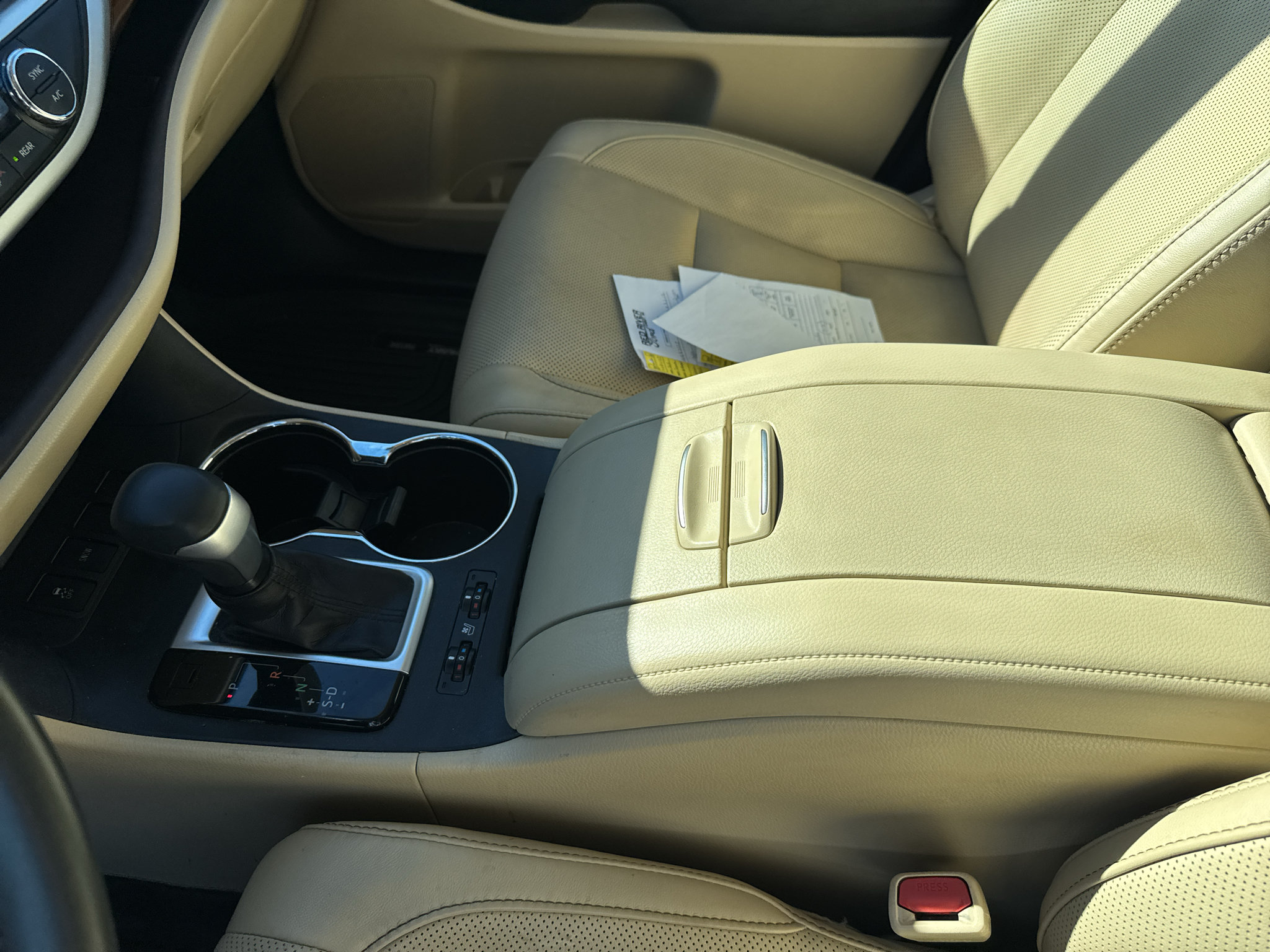 Used 2017 Toyota Highlander Limited FWD image 8