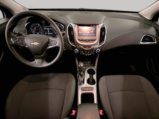 Used 2018 Chevrolet Cruze LT w/ Convenience Package FWD image 14