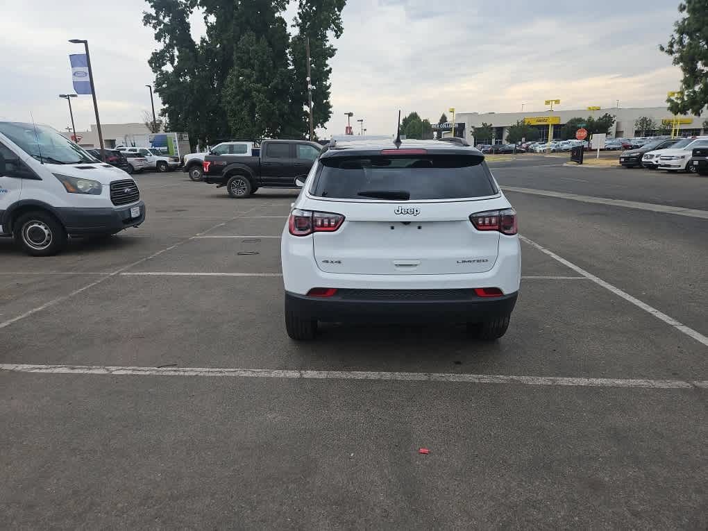 Used 2025 Jeep Compass Limited AWD/4WD image 6
