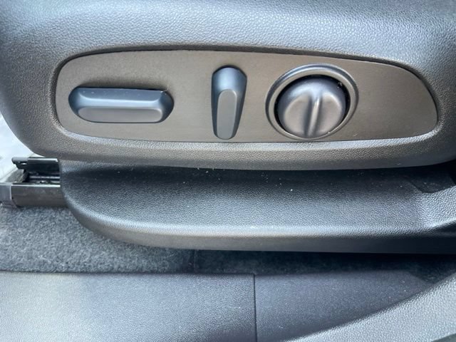 Used 2024 GMC Terrain AT4 w/ Infotainment Package II AWD/4WD image 11