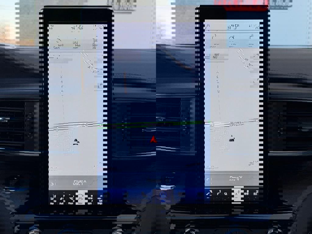 Certified 2023 Ford Explorer Platinum w/ Technology Package image 18