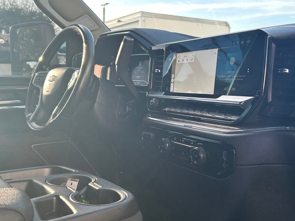 Used 2024 Chevrolet Silverado 2500 LT AWD/4WD image 30