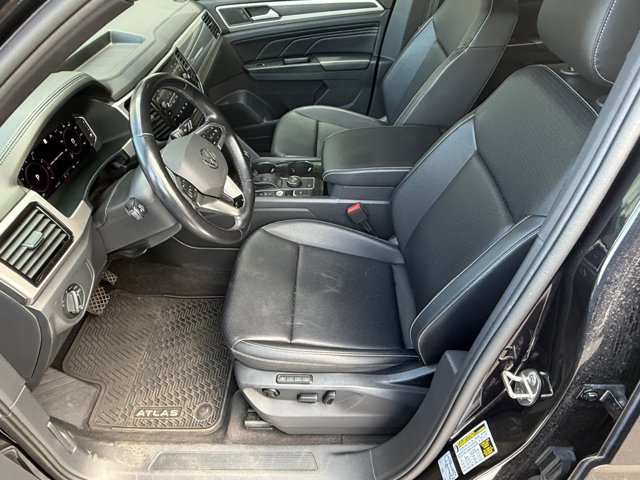Used 2020 Volkswagen Atlas Cross Sport SEL AWD/4WD image 14