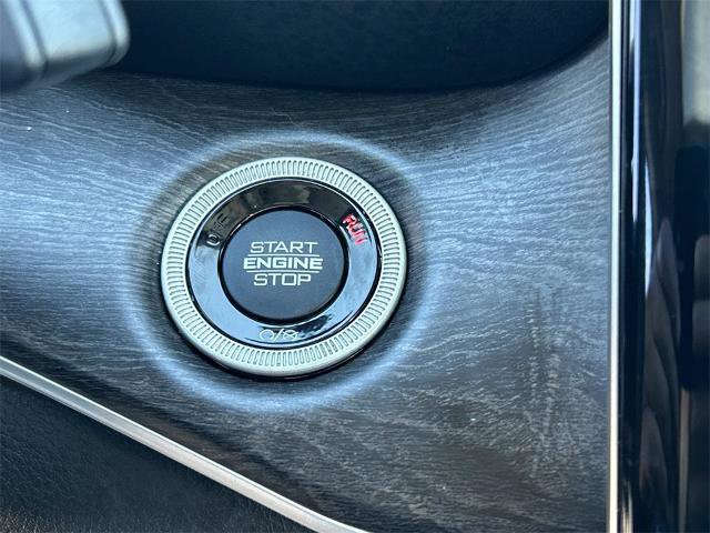 Used 2021 Jeep Grand Cherokee L Limited w/ Trailer Tow Group (B) image 31