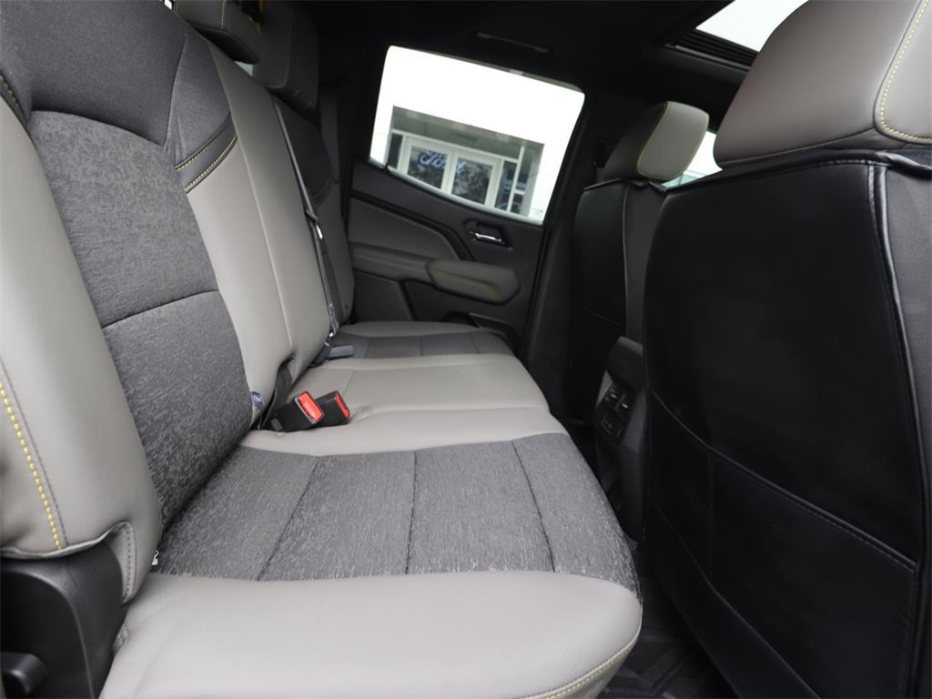 Used 2024 Chevrolet Colorado ZR2 w/ Technology Package image 23