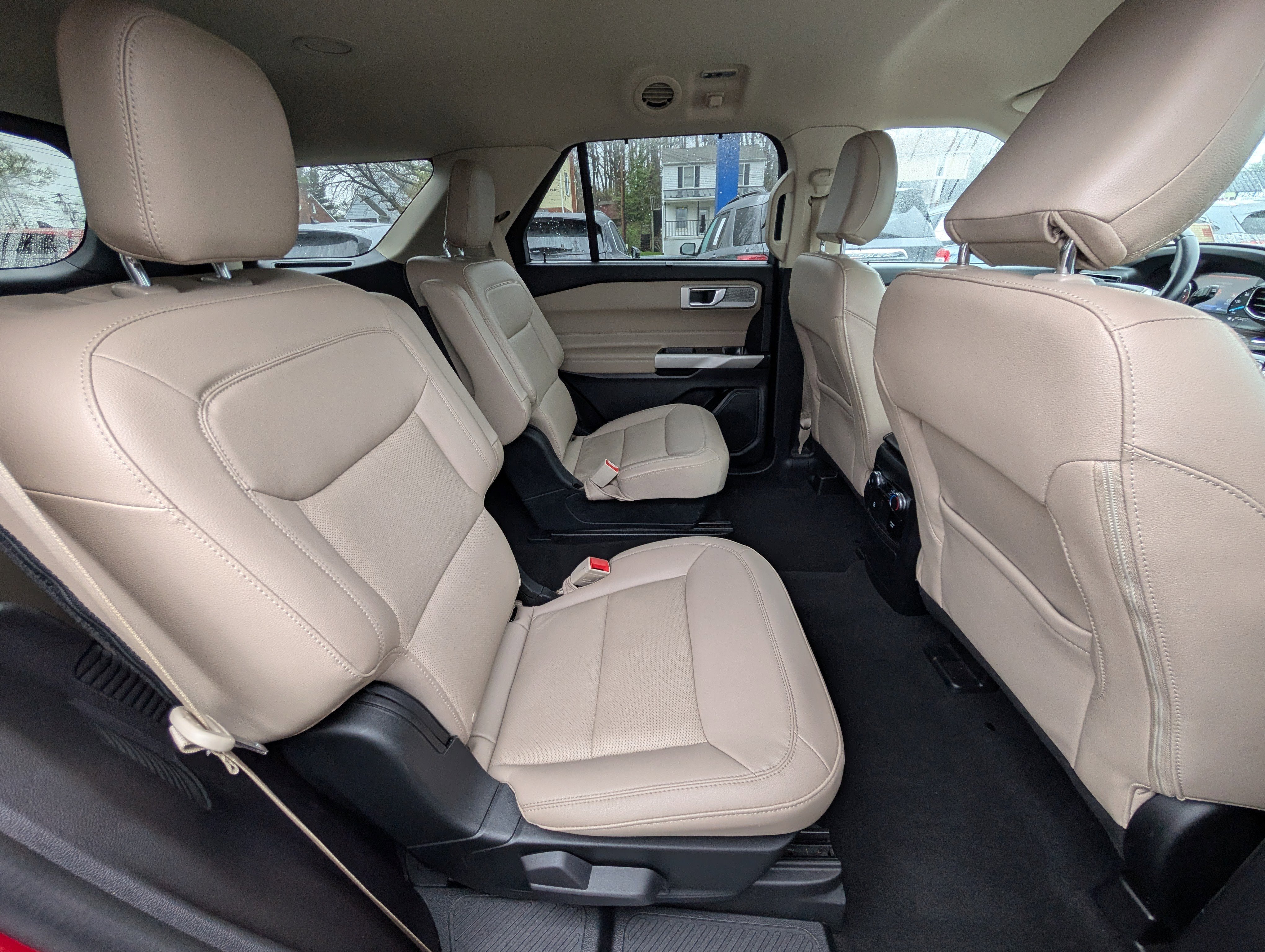 Certified 2022 Ford Explorer Limited w/ Equipment Group 301A image 13