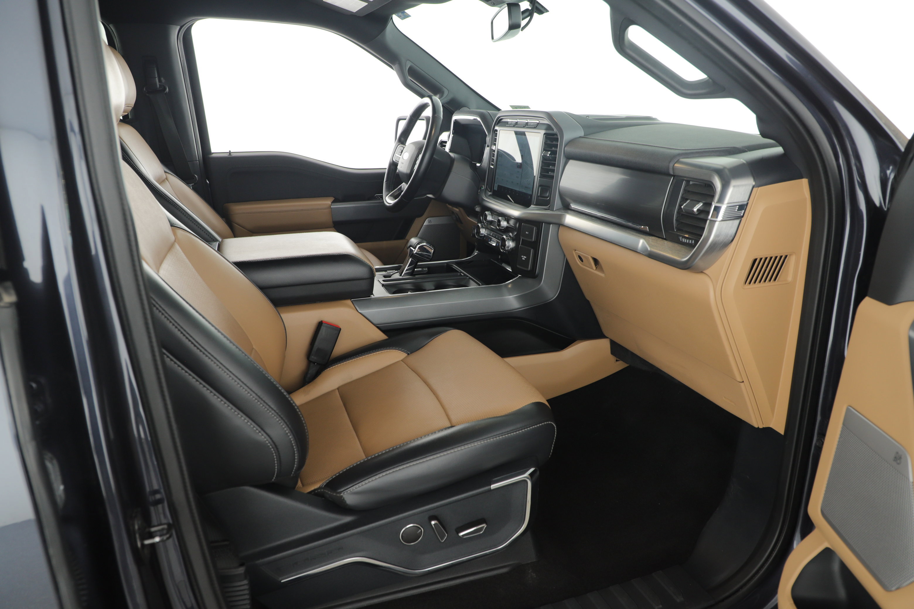 Certified 2021 Ford F150 Lariat w/ Equipment Group 502A High image 7