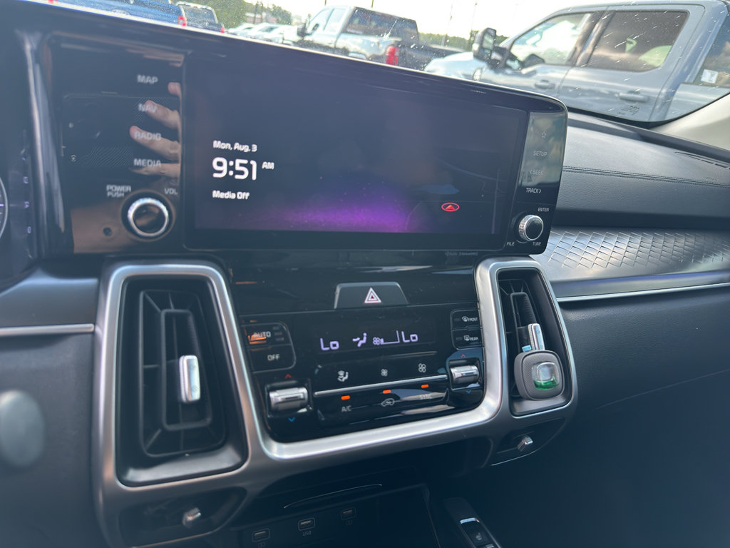 Used 2022 Kia Sorento S FWD image 14