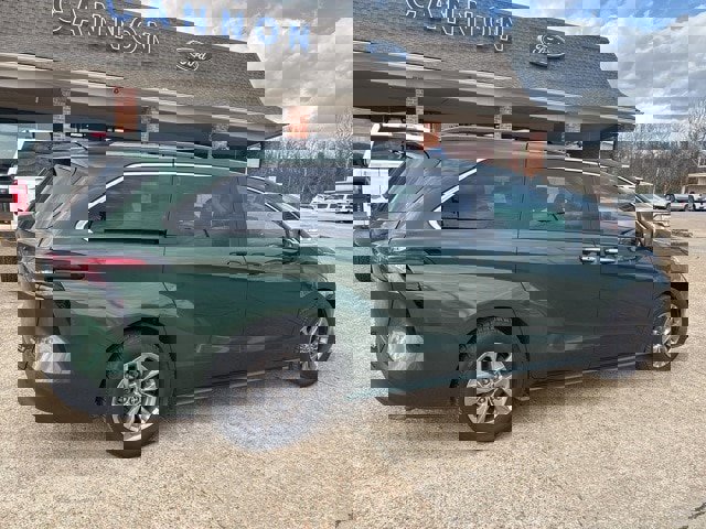 Used 2024 Toyota Sienna XLE image 6