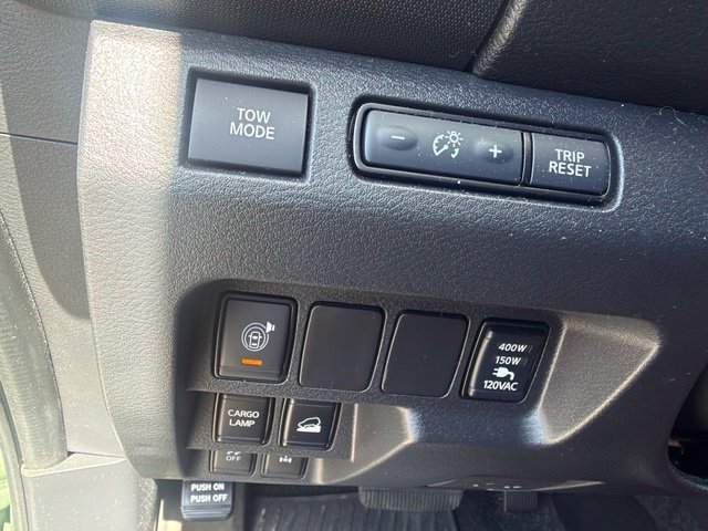 Used 2022 Nissan Frontier PRO-4X AWD/4WD image 16