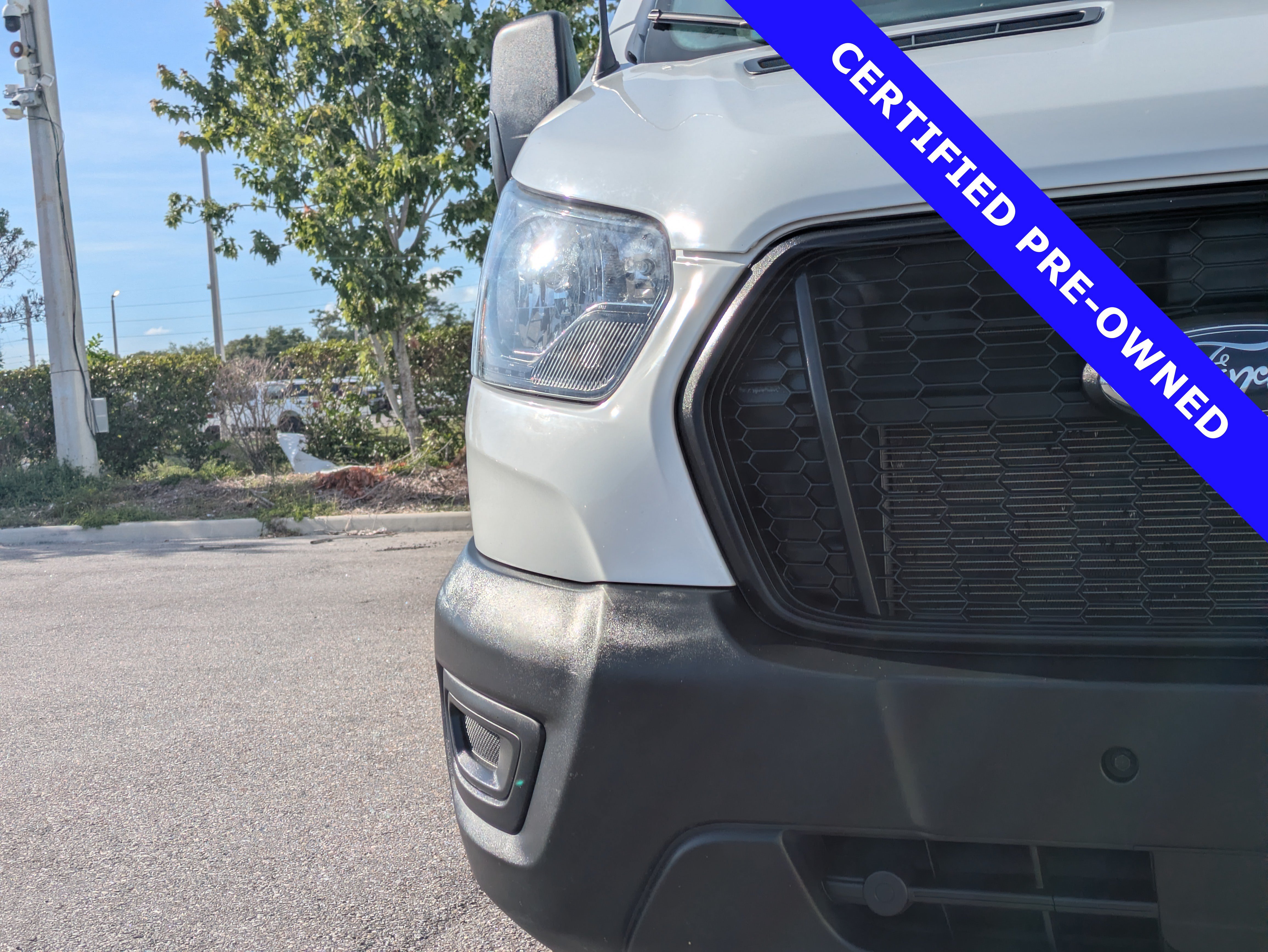 Certified 2023 Ford Transit 250 Medium Roof RWD image 9