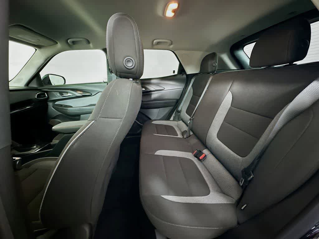 Used 2023 Chevrolet TrailBlazer LT w/ Convenience Package FWD image 13